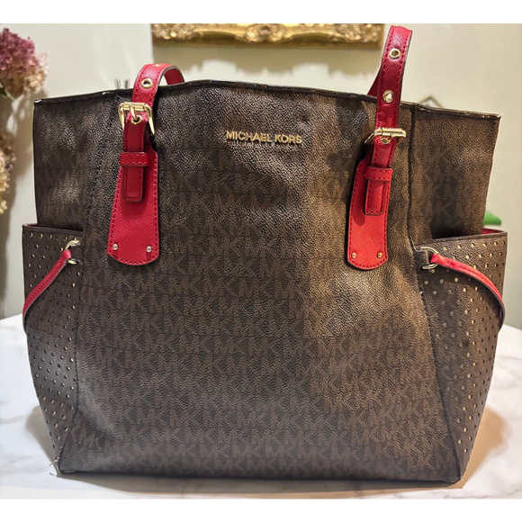 Michael Kors Purse - Picture 2 of 8